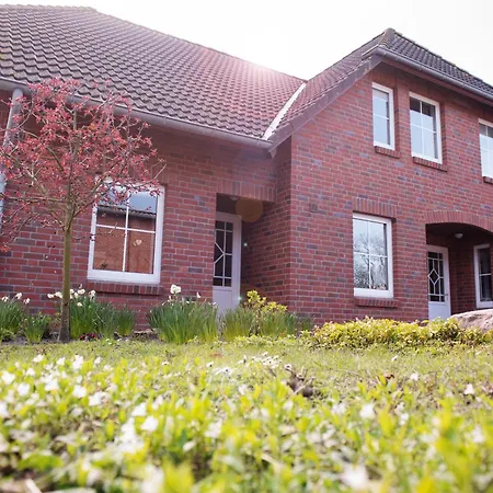 Апартаменты Bauernhof Hoeper-rauert - Reihenhaus 2 Neujellingsdorf